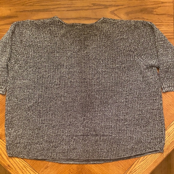 Faded glory sweater with 1/2 sleeves - Picture 2 of 3
